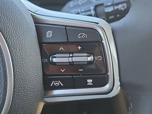 New 2026 Kia Carnival EX image 31