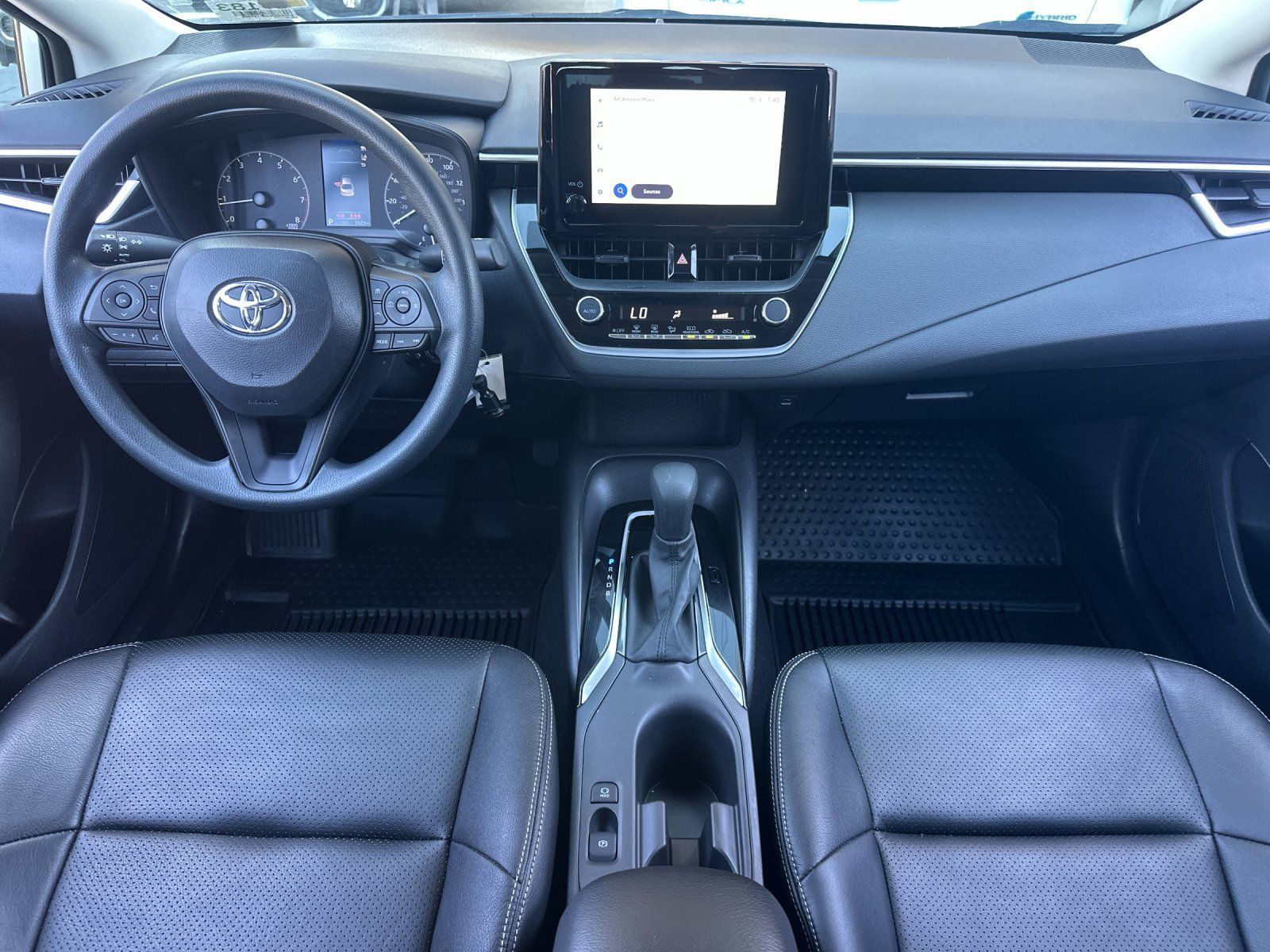 Used 2024 Toyota Corolla LE FWD image 13