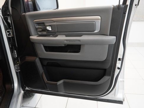 Used 2017 RAM 1500 Big Horn image 29