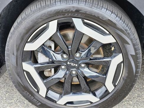 Used 2025 Kia Telluride S AWD/4WD image 10