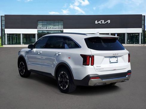 New 2026 Kia Sorento S FWD image 3