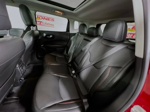 Used 2019 Jeep Compass Trailhawk w/ Cold Weather Group AWD/4WD image 30