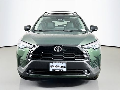 New 2026 Toyota Corolla Cross XLE image 2