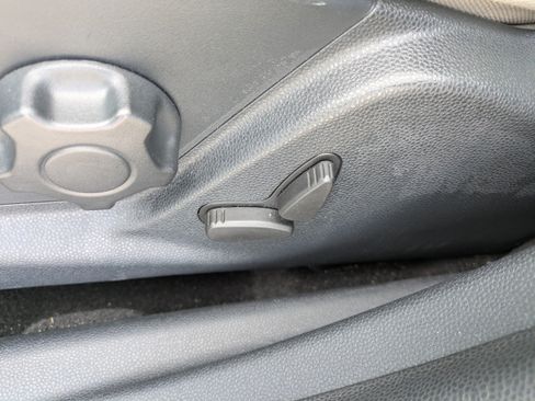 Used 2019 Ford EcoSport Titanium FWD image 18