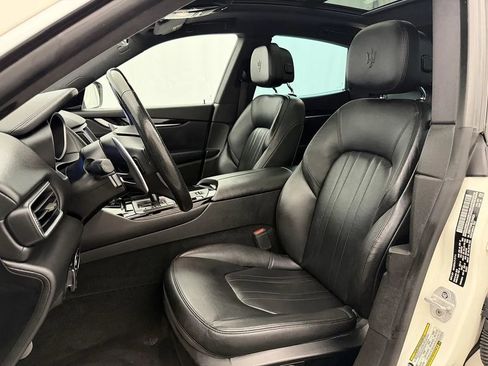Used 2020 Maserati Levante S AWD/4WD image 8