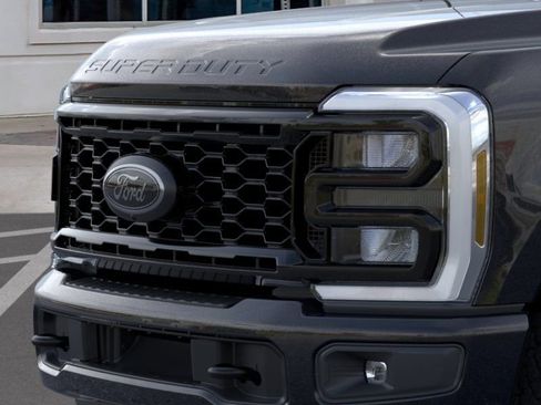 New 2026 Ford F250 XLT w/ XLT Premium Package AWD/4WD image 17