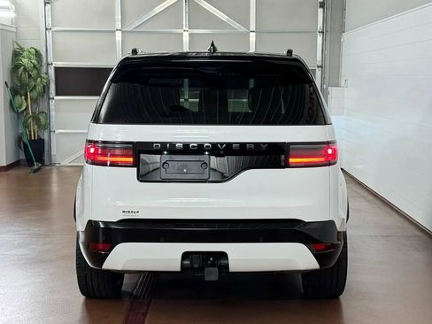 Used 2024 Land Rover Discovery Dynamic SE AWD/4WD image 4