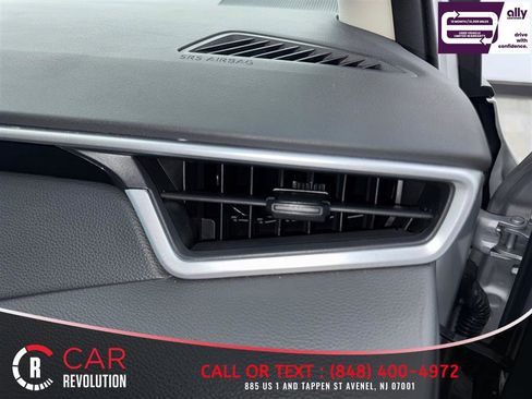 Used 2023 Toyota Corolla LE image 47