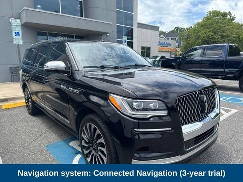 Used 2022 Lincoln Navigator L Black Label AWD/4WD image 2
