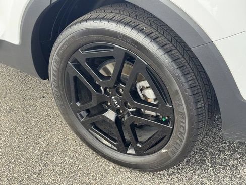 Certified 2024 Kia Telluride SX Prestige X-Line AWD/4WD image 9