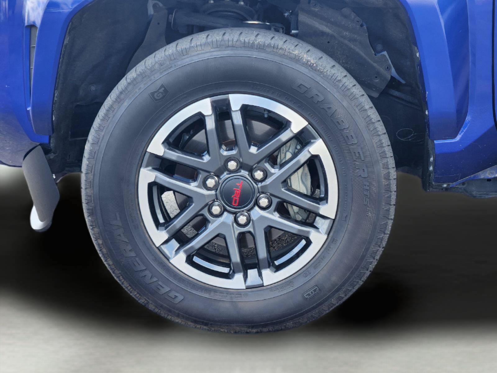 Used 2025 Toyota Tacoma TRD Sport AWD/4WD image 10