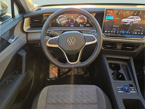 Certified 2026 Volkswagen Tiguan S FWD image 8