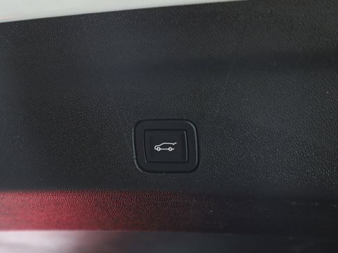 Used 2023 Cadillac Escalade ESV Sport Platinum w/ LPO, ONYX Package image 12