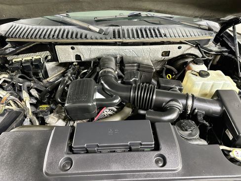 Used 2013 Ford Expedition XLT RWD image 33