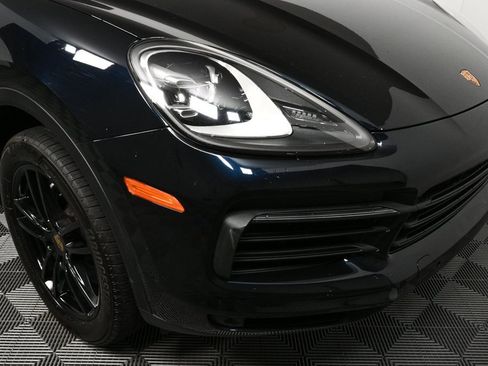Used 2023 Porsche Cayenne Coupe w/ Premium Package image 39