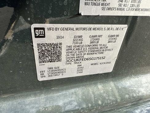 Used 2025 Chevrolet Silverado 1500 LT Trail Boss w/ Convenience Package II image 35