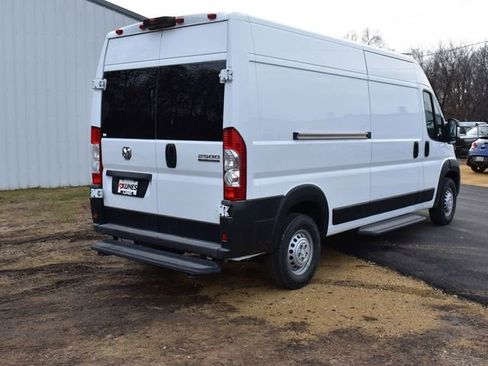 New 2025 RAM ProMaster 2500 w/ Convenience Group image 29