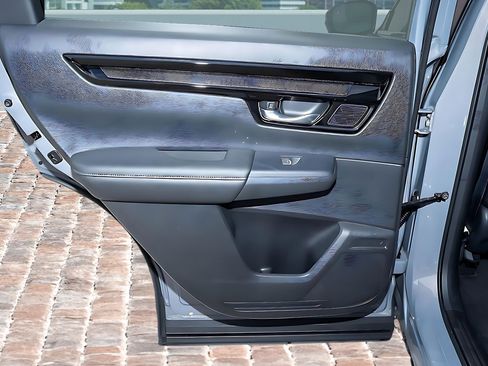 Certified 2025 Honda CR-V EX-L image 12