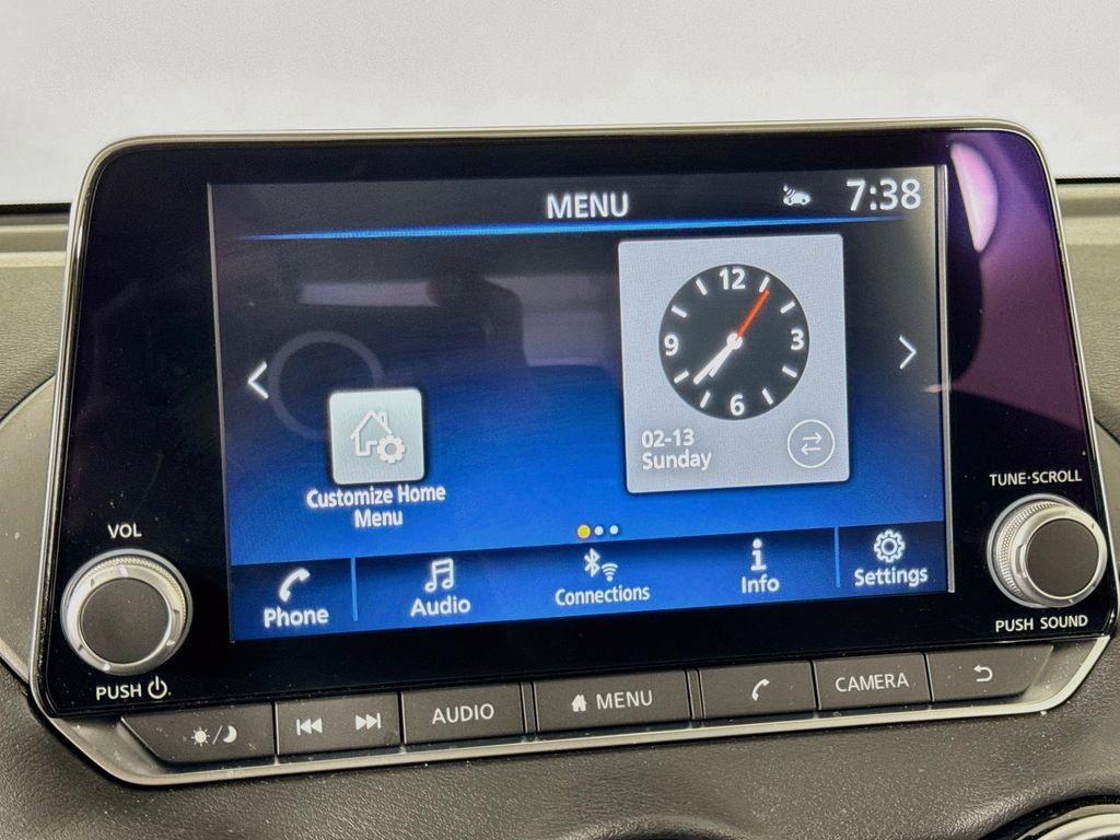 Used 2024 Nissan Sentra SR w/ SR Premium Package FWD image 32