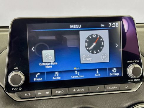 Used 2024 Nissan Sentra SR w/ SR Premium Package FWD image 32