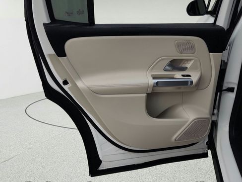 Certified 2023 Mercedes-Benz EQB 250+ image 27