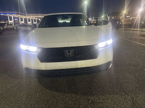 Used 2024 Honda Accord Sport image 15