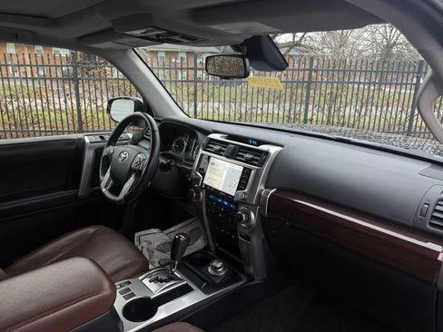 Used 2023 Toyota 4Runner Limited image 12