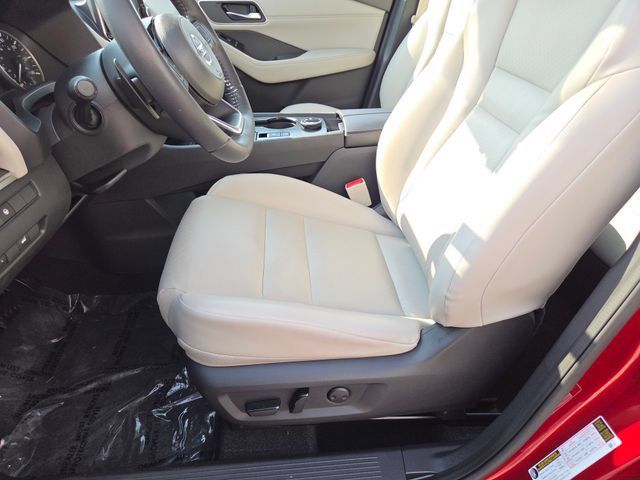 Used 2021 Nissan Rogue SV w/ Premium Package AWD/4WD image 8