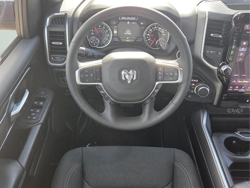Used 2025 RAM 1500 Big Horn AWD/4WD image 15