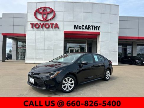 Used 2026 Toyota Corolla LE FWD image 1