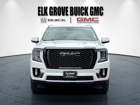 Used 2023 GMC Yukon Denali Ultimate AWD/4WD image 9