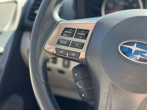Used 2015 Subaru Forester 2.5i AWD/4WD image 14