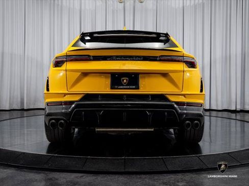 Used 2024 Lamborghini Urus Performante AWD/4WD image 16