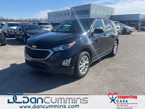 Used 2020 Chevrolet Equinox LS w/ LS Convenience Package image 1