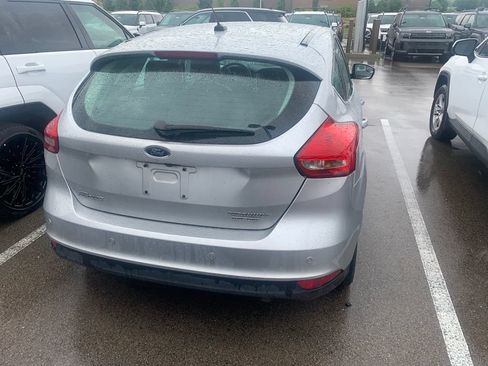Used 2015 Ford Focus Titanium w/ Titanium Cold Weather Package FWD image 5