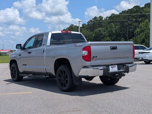 Used 2019 Toyota Tundra SR5 w/ SR5 Upgrade Package AWD/4WD image 6