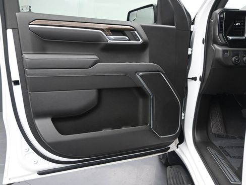 Used 2023 Chevrolet Silverado 1500 RST image 11