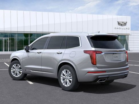 New 2025 Cadillac XT6 Luxury image 3