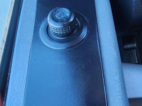 Used 2016 Ford F250 XLT w/ XLT Value Package image 18