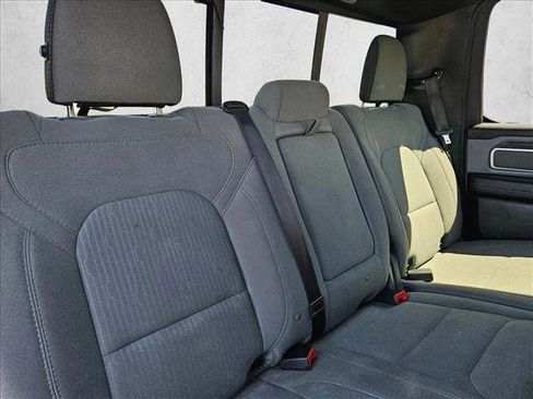 Used 2022 RAM 1500 Big Horn AWD/4WD image 13