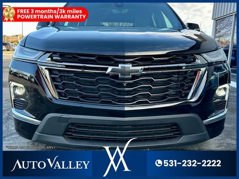 Used 2022 Chevrolet Traverse Premier w/ LPO, Floor Liner Package AWD/4WD image 11