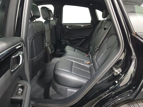 Used 2022 Porsche Macan w/ Premium Package Plus AWD/4WD image 16