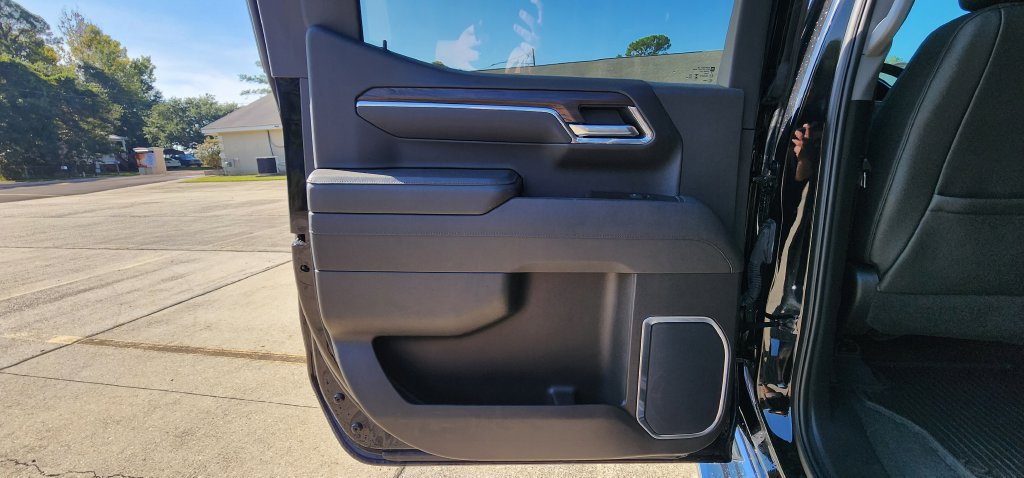 Used 2025 GMC Sierra 1500 SLT w/ SLT Premium Package AWD/4WD image 17