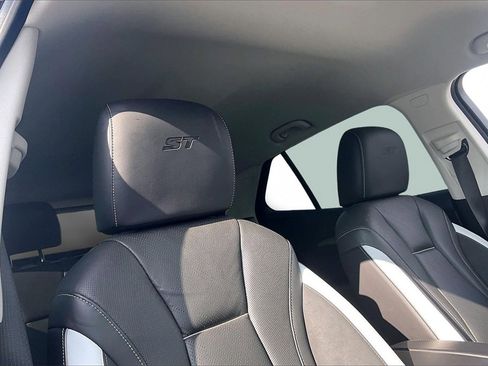 Used 2025 Buick Envision Sport Touring image 27