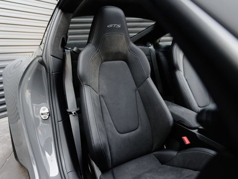 Certified 2025 Porsche 911 Carrera 4 GTS AWD/4WD image 37