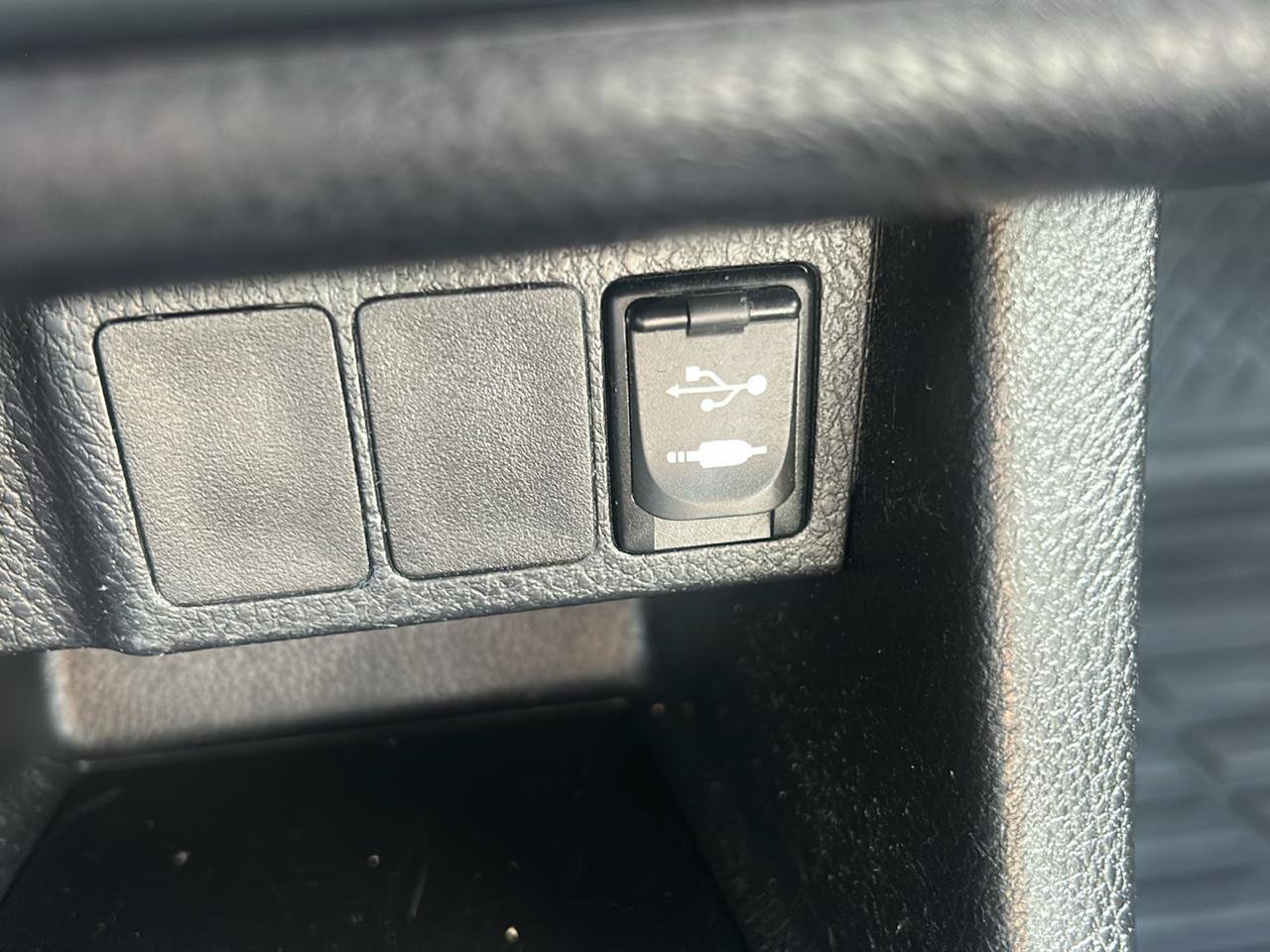 Used 2017 Toyota Corolla LE FWD image 20