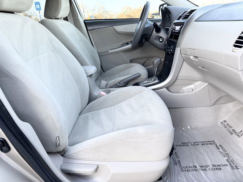 Used 2010 Toyota Corolla LE image 36