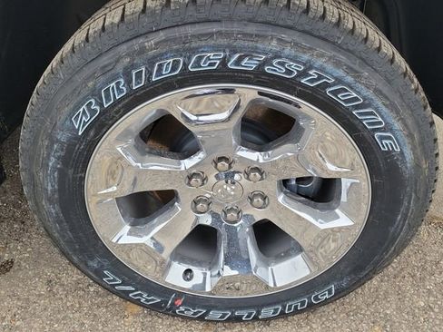 New 2026 RAM 1500 4x4 Crew Cab image 7