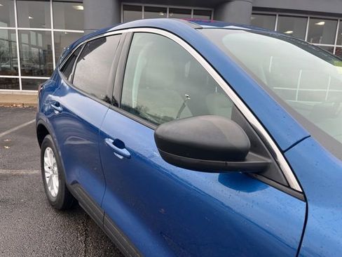 Used 2022 Ford Escape SE w/ Convenience Package image 3