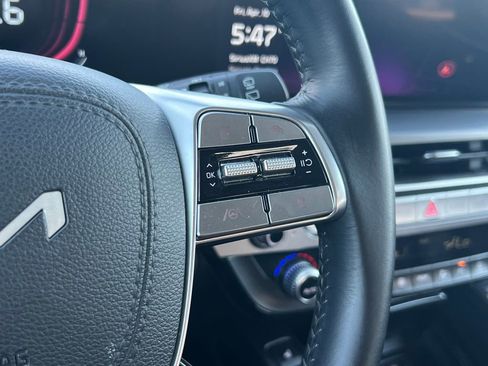 Used 2025 Kia Telluride S FWD image 26